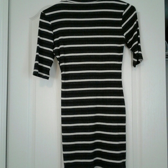 Stripe dress - Picture 2 of 3